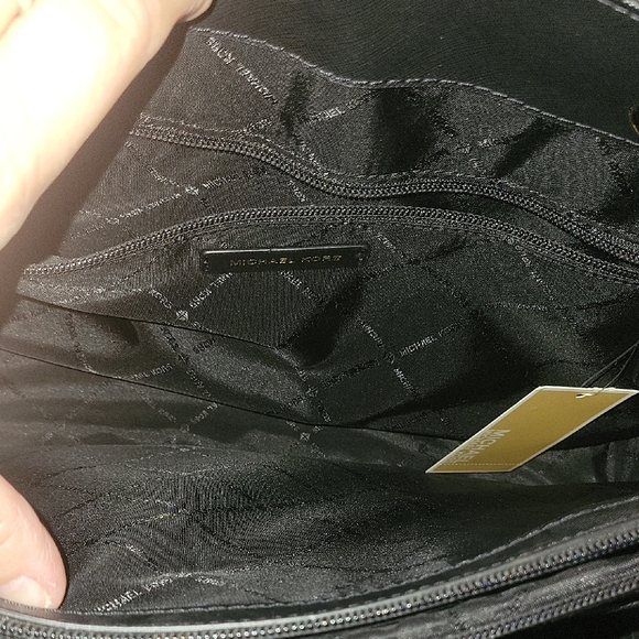 Michael Kors Walsh Black Leather Laptop Tote - Picture 7 of 9